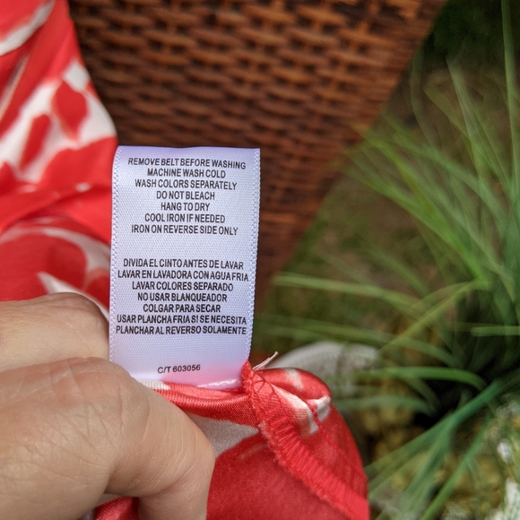 Danny & Nicole Sleeveless Dress Sale! - Picture 5 of 12